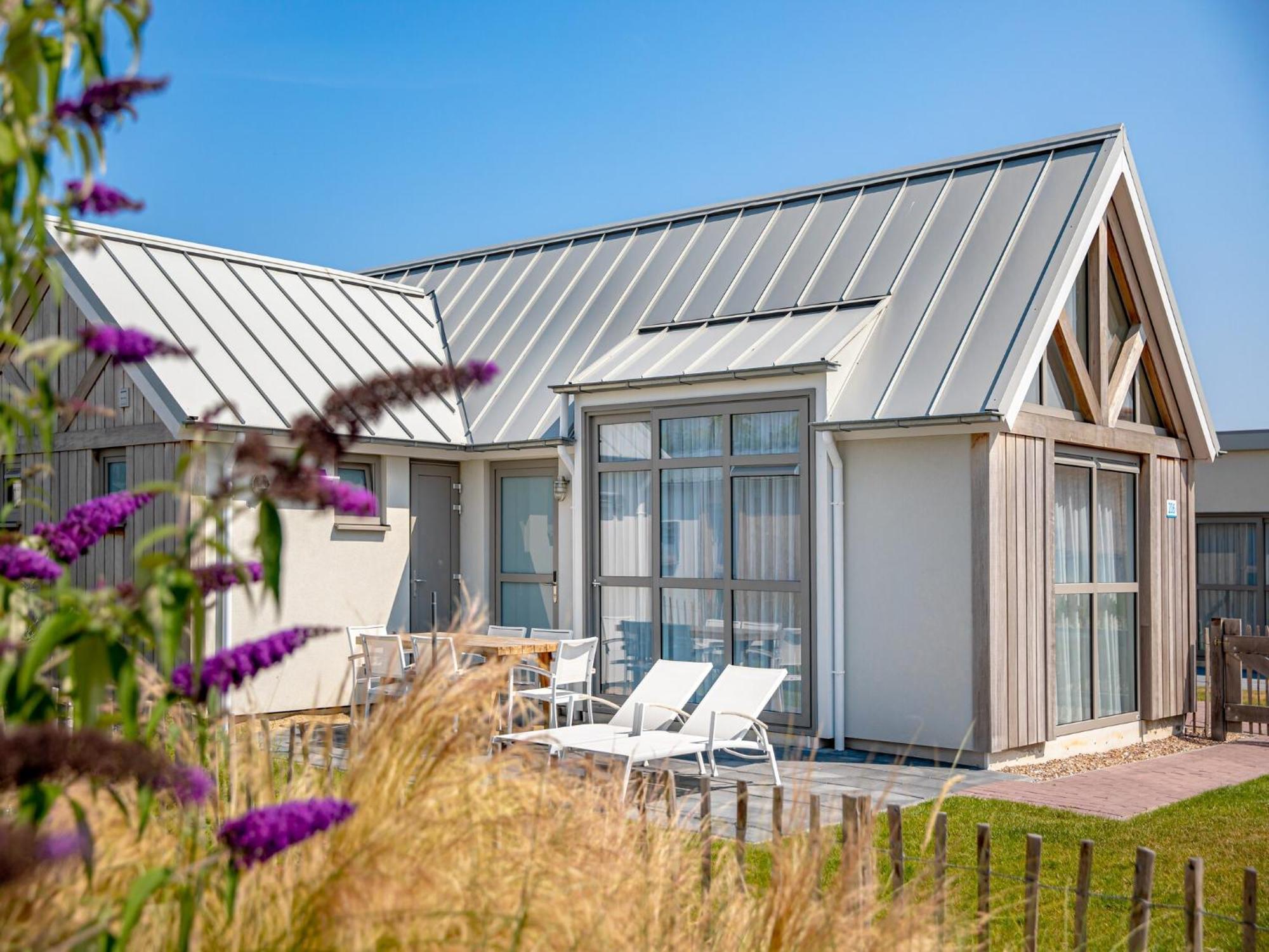 Modern With Dishwasher, Microwave, 500 M From The Sea